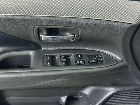Used 2020 Mitsubishi Outlander LE FWD image 24