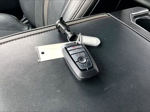 Used 2020 Ford F150 Platinum image 35