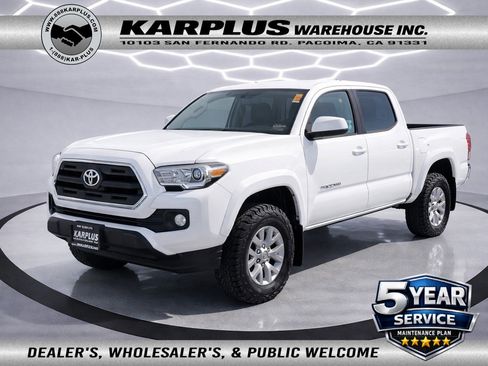 Used 2017 Toyota Tacoma TRD Sport RWD image 1