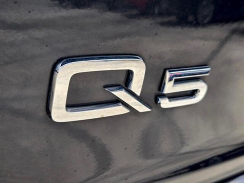Used 2023 Audi Q5 2.0T Premium w/ Convenience Package AWD/4WD image 14