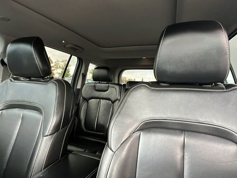 Certified 2022 Jeep Grand Cherokee Limited image 11