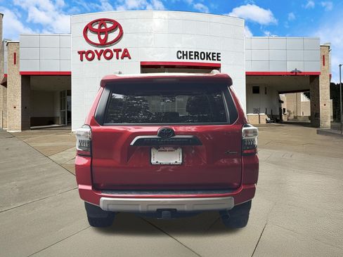 Used 2023 Toyota 4Runner TRD Off-Road Premium w/ Moonroof Package AWD/4WD image 6
