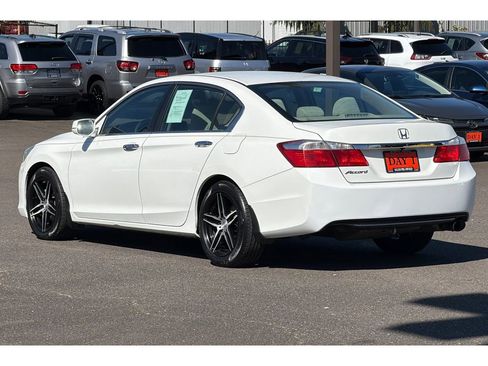 Used 2013 Honda Accord EX image 8