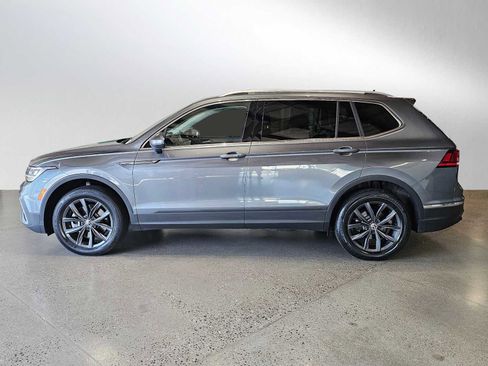 Used 2022 Volkswagen Tiguan SE image 4