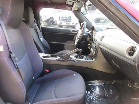 Used 2011 MAZDA MX-5 Miata Sport image 21