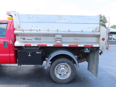 Used 2010 Ford F550 4x4 Regular Cab Super Duty image 16