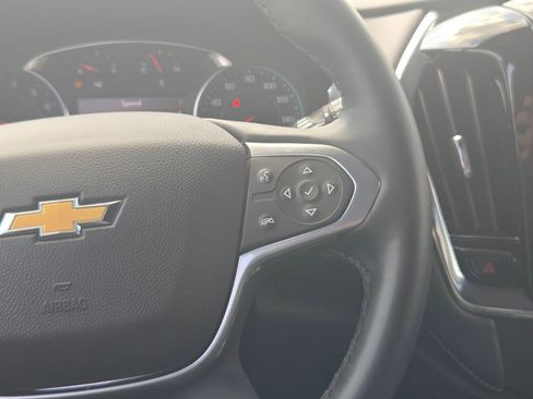 Used 2023 Chevrolet Traverse LT FWD image 22