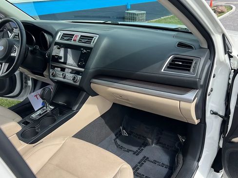Used 2017 Subaru Legacy 2.5i Limited AWD/4WD image 20