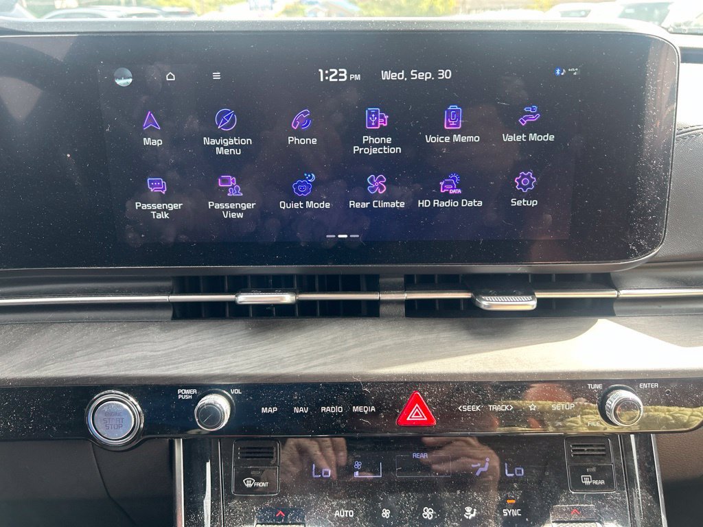 Certified 2024 Kia Carnival SX FWD image 22