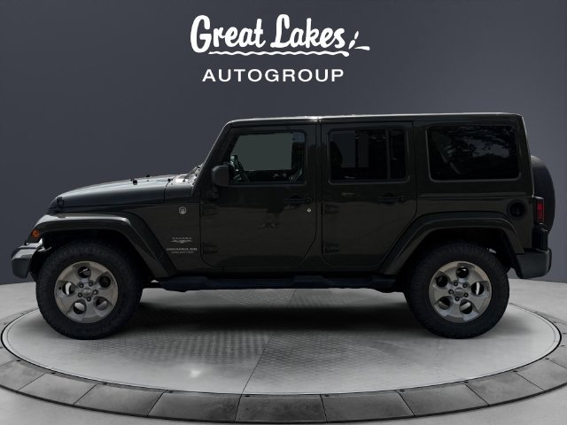 Used 2015 Jeep Wrangler Unlimited Sahara w/ Dual Top Group AWD/4WD image 2