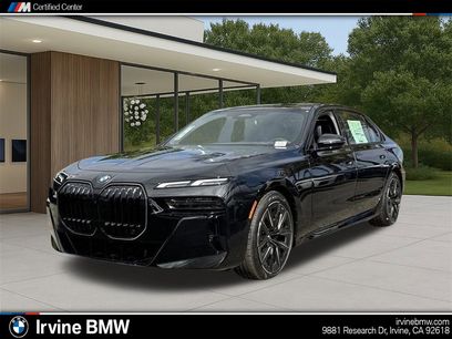 New 2025 BMW 760i xDrive w/ Premium Package