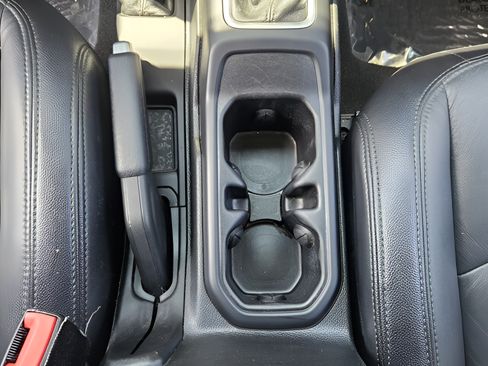 Used 2018 Jeep Wrangler Unlimited Sport S AWD/4WD image 15