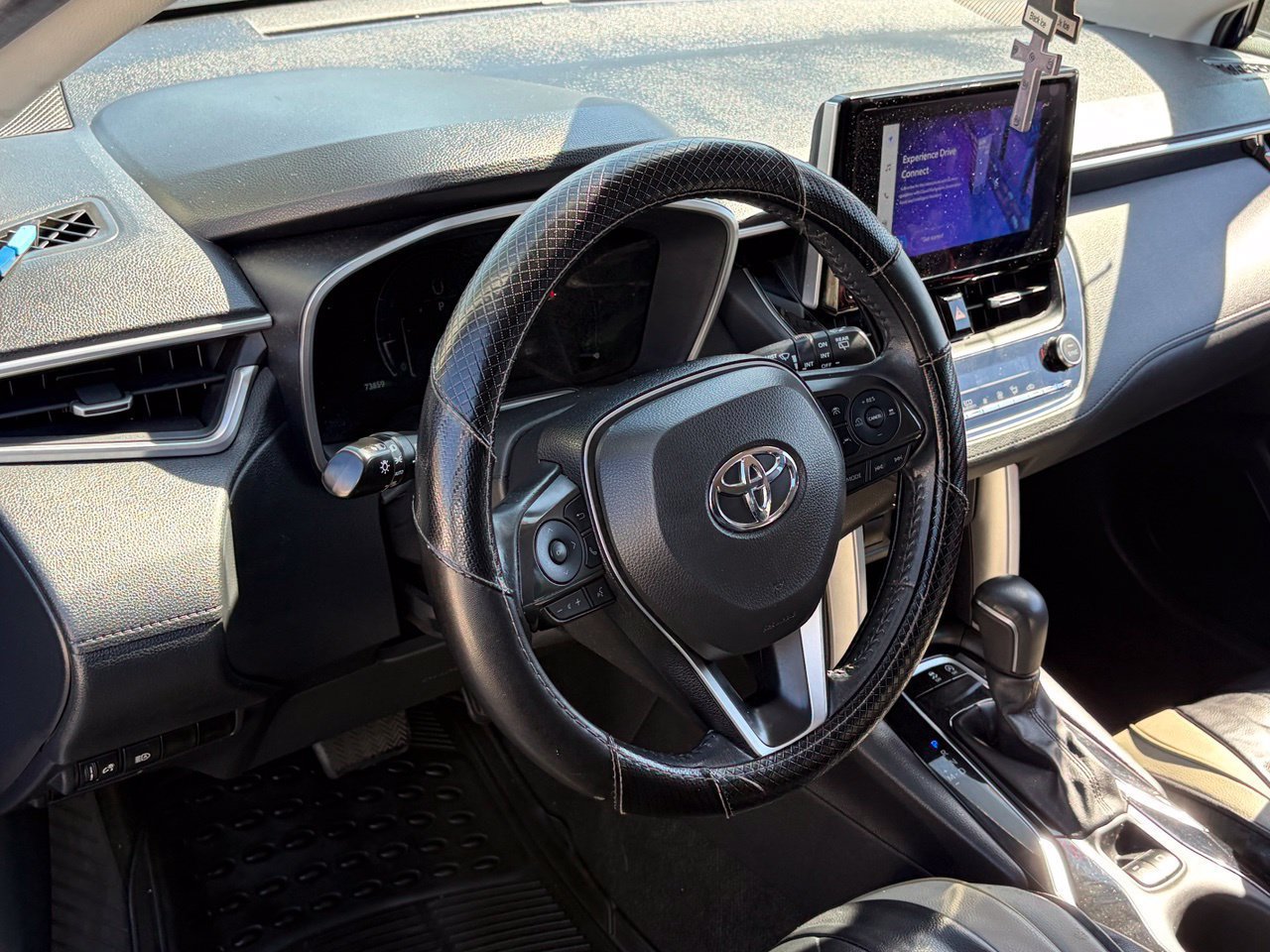 Used 2023 Toyota Corolla Cross XLE FWD image 8