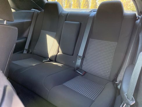 Used 2019 Dodge Challenger R/T image 8