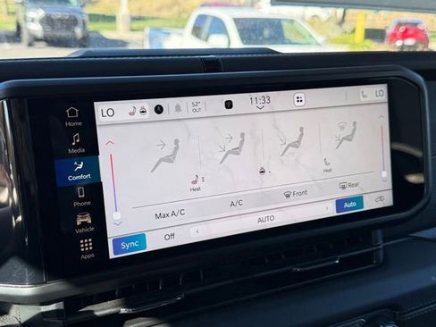 New 2025 Jeep Wrangler Unlimited Rubicon w/ Steel Bumper Group image 20