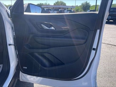 Used 2024 GMC Terrain Denali AWD/4WD image 19