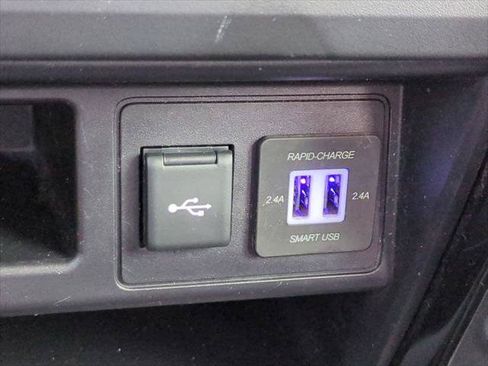 Certified 2022 Toyota 4Runner TRD Off-Road AWD/4WD image 20