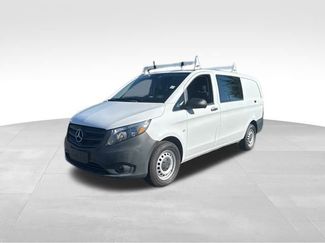 Used 2022 Mercedes-Benz Metris video 2