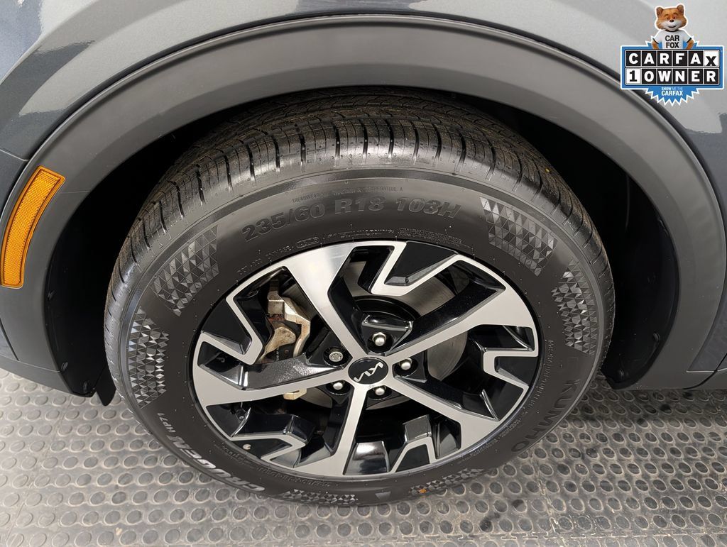 Certified 2023 Kia Sportage EX FWD image 8
