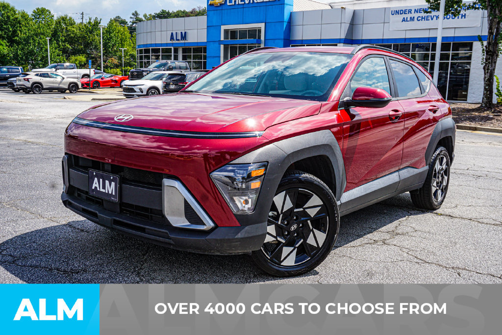 Used 2024 Hyundai Kona SEL AWD/4WD image 2
