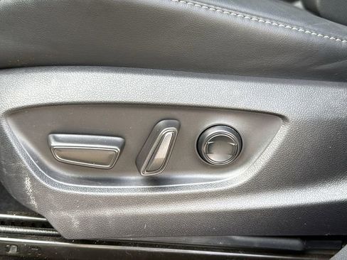 Certified 2024 Toyota Crown Limited image 11