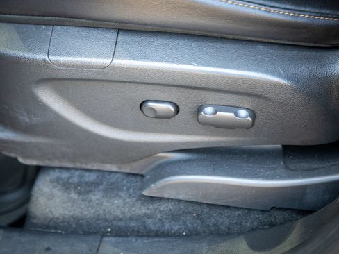 Used 2015 Chevrolet Trax LTZ FWD image 28
