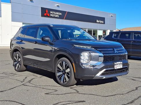 New 2025 Mitsubishi Outlander SEL image 1