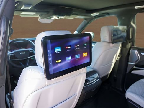 Certified 2025 Cadillac Escalade V w/ LPO, ONYX Package image 25