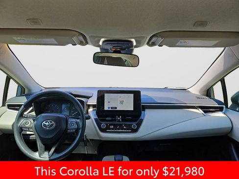 Used 2025 Toyota Corolla LE FWD image 21
