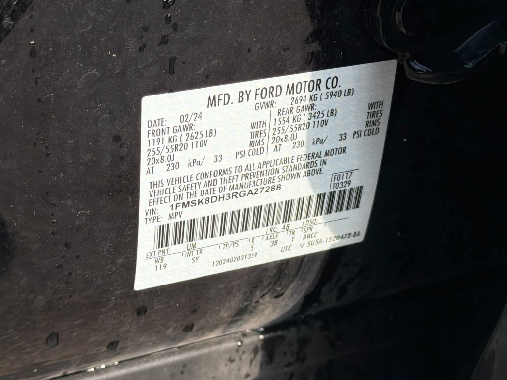 Used 2024 Ford Explorer XLT w/ Equipment Group 202A AWD/4WD image 33