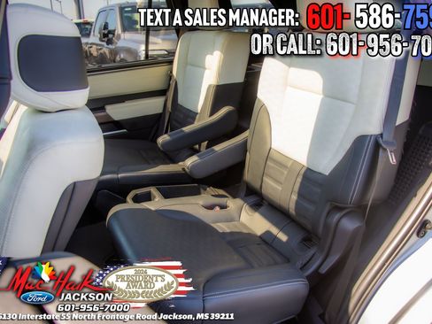 Used 2023 Toyota Sequoia Capstone AWD/4WD image 10