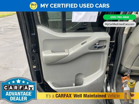 Used 2021 Nissan Frontier SV w/ Midnight Edition Floor Mats AWD/4WD image 15