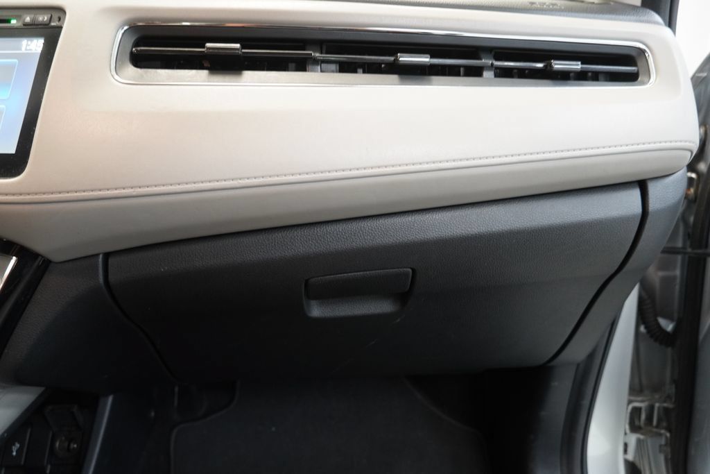Used 2016 Honda HR-V EX-L image 37