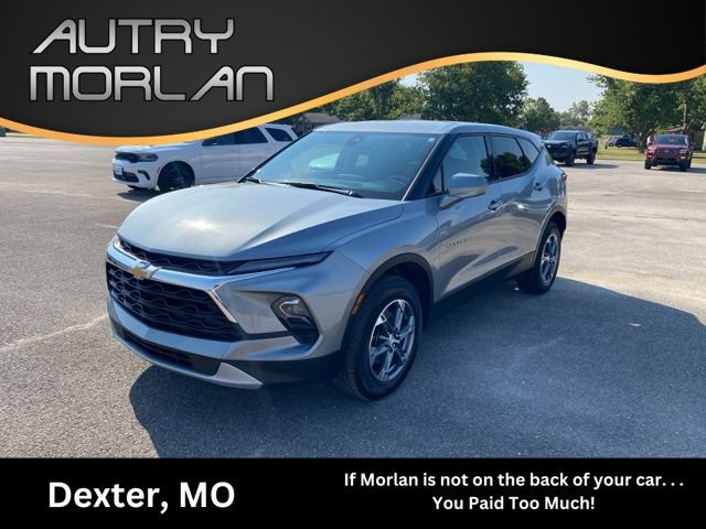 Used 2025 Chevrolet Blazer LT FWD image 1