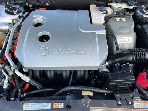 Used 2012 Ford Fusion Hybrid image 18