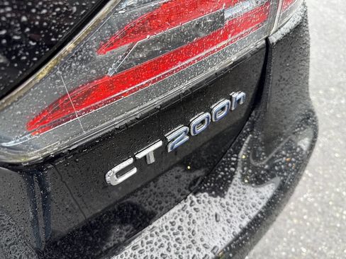 Used 2016 Lexus CT 200h w/ Navigation Package image 8