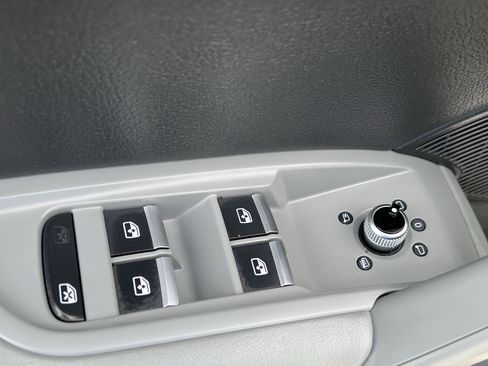 Used 2018 Audi Q5 Prestige w/ Prestige Package image 15