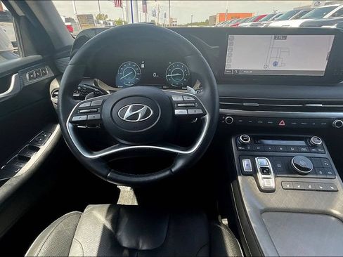Used 2024 Hyundai Palisade Limited FWD image 5