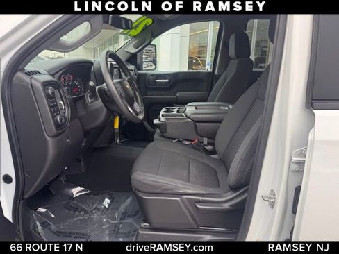 Used 2021 Chevrolet Silverado 1500 Custom w/ Custom Max Trailering Package image 11