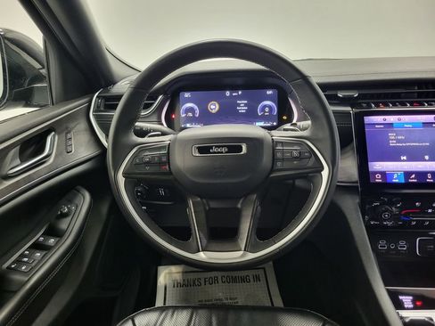 Used 2024 Jeep Grand Cherokee L Limited w/ Luxury Tech Group II image 19