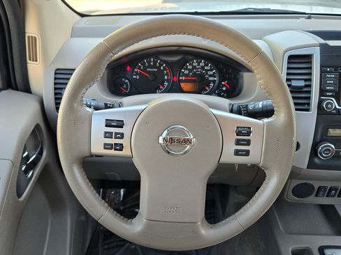 Used 2017 Nissan Frontier SV w/ SV Value Truck Package image 11