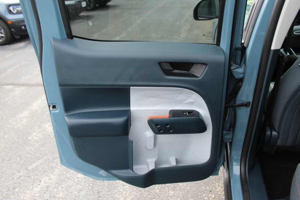 Used 2023 Ford Maverick XLT FWD image 16