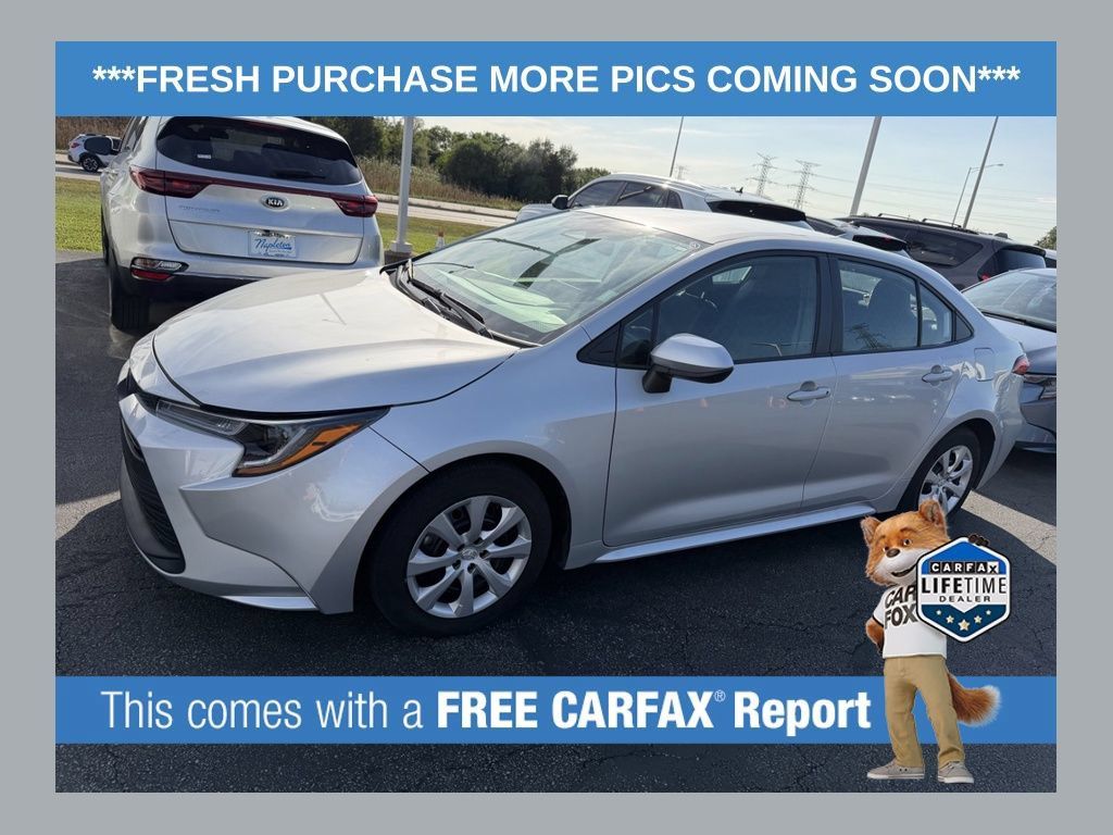 Used 2025 Toyota Corolla LE FWD image 1