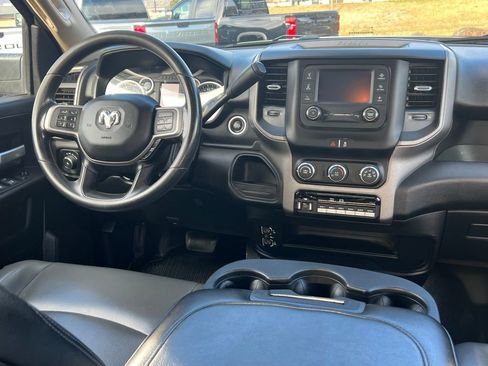 Used 2019 RAM 3500 Tradesman w/ Chrome Appearance Group image 23