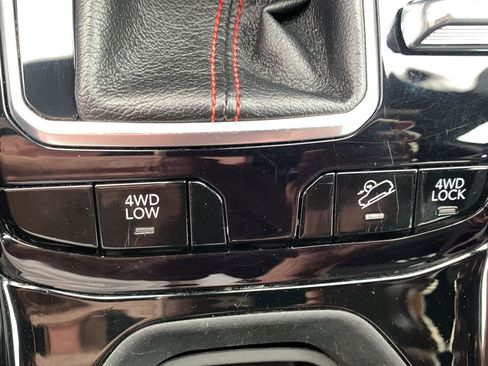 Used 2024 Jeep Compass Trailhawk image 10