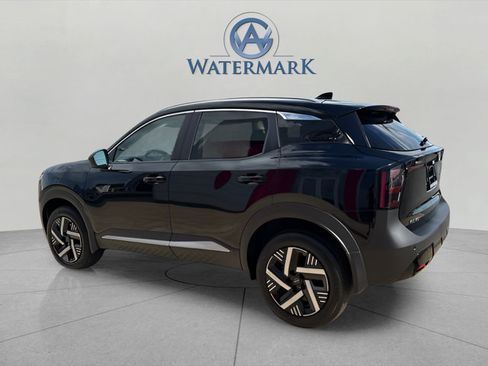 New 2026 Nissan Kicks SV w/ SV Premium Package FWD image 3
