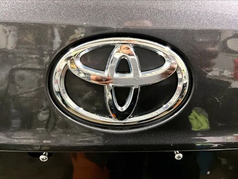 Certified 2022 Toyota Highlander XLE image 29