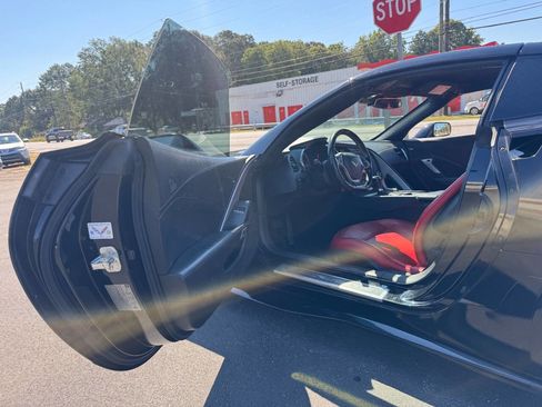 Used 2016 Chevrolet Corvette Stingray Coupe image 9