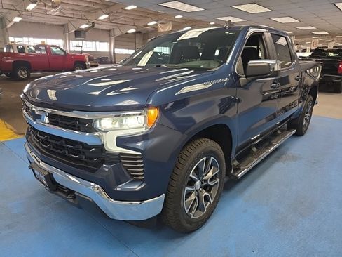 Certified 2022 Chevrolet Silverado 1500 LT w/ All Star Edition Plus AWD/4WD image 11