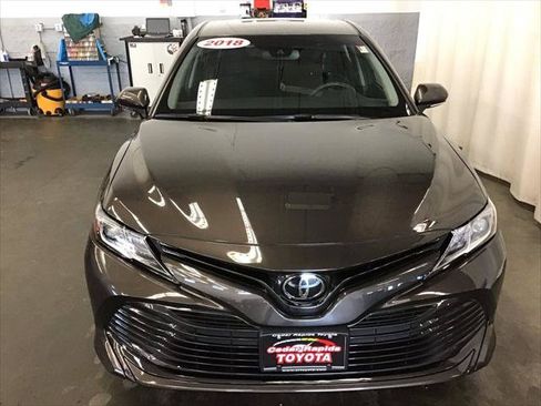 Certified 2018 Toyota Camry LE w/ Convenience Package FWD image 2